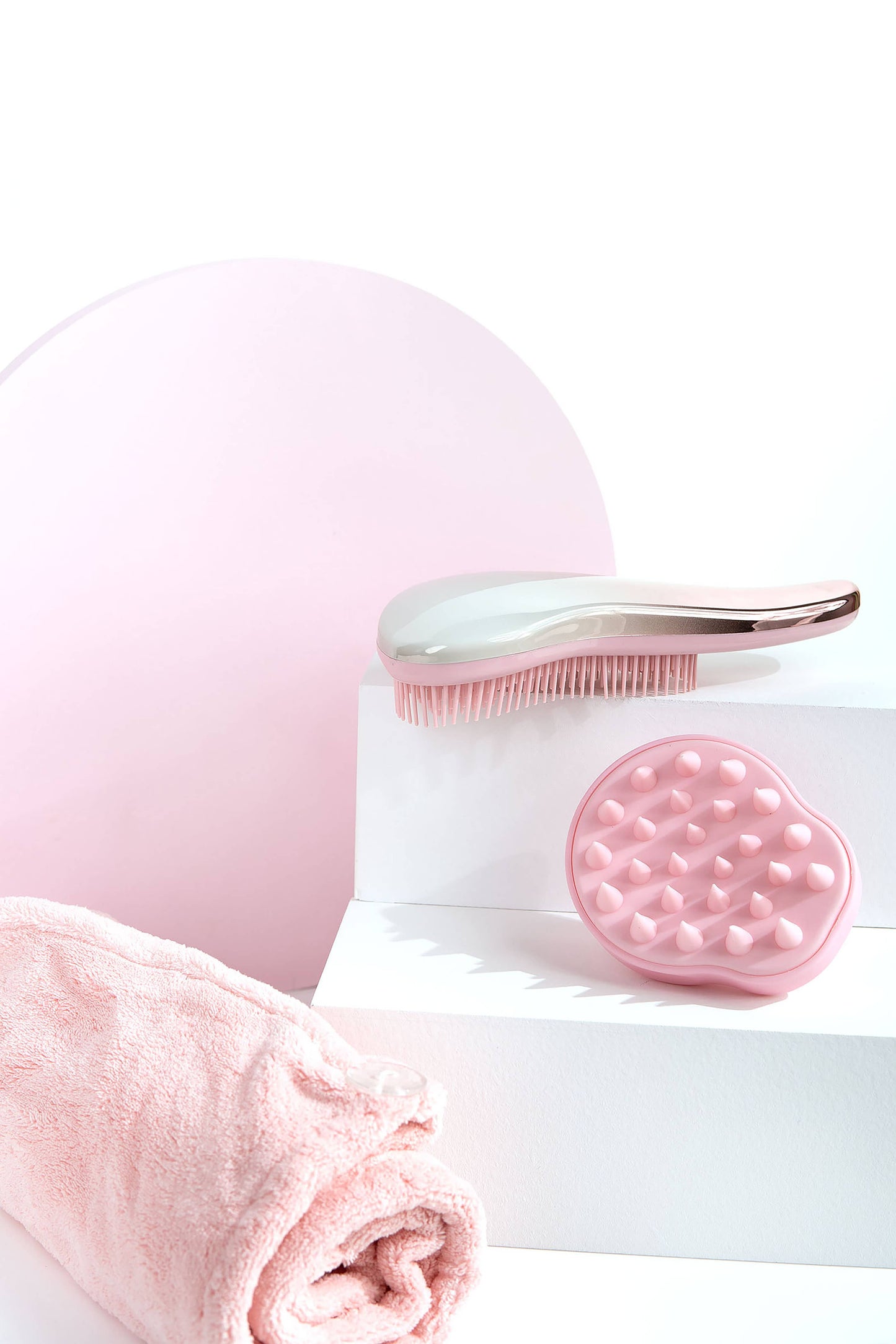 BRUSHWORKS SHOWER HAIRCARE SET